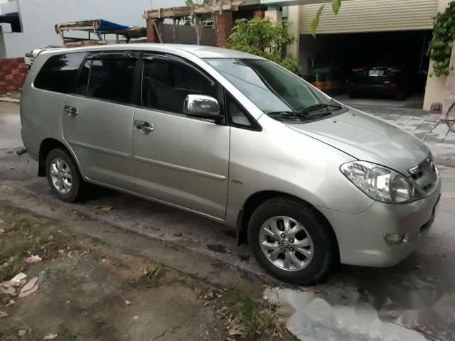 Bán ô tô Toyota Innova G 2007, màu bạc chính chủ