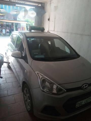 Cần bán lại xe Hyundai i10 đời 2016, màu bạc giá cạnh tranh