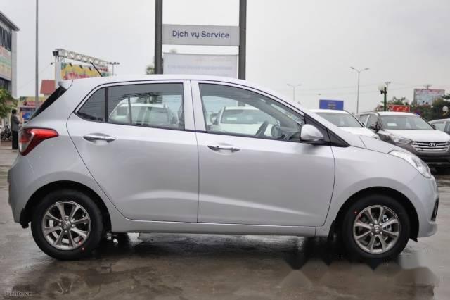 Bán xe Hyundai i10 MT đời 2016, màu bạc, giá tốt