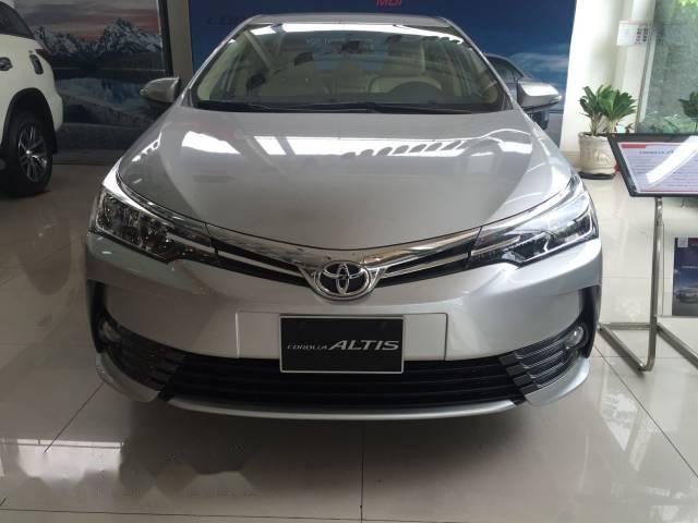 Bán ô tô Toyota Corolla altis AT đời 2017