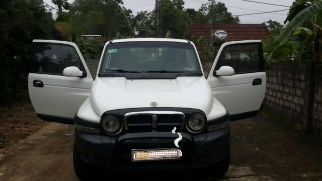 Bán Ssangyong Korando đời 2005, màu trắng giá cạnh tranh