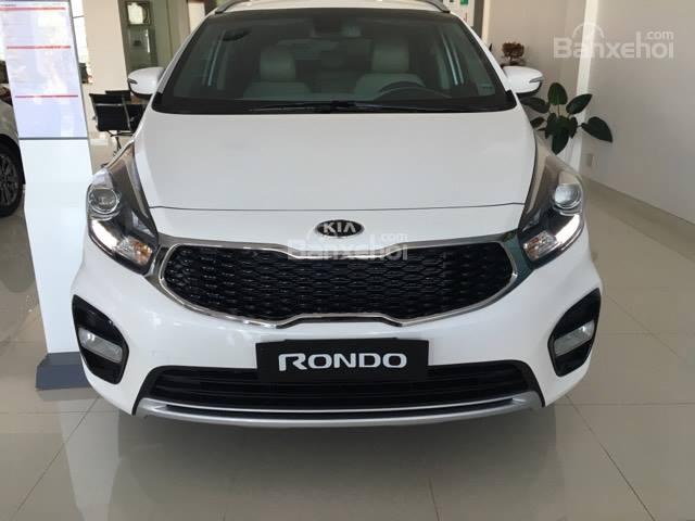 Cần bán Kia Rondo đời 2019, đủ màu, giá chỉ 585 triệu, chương trình ưu đãi lớn nhất trong năm _ 0974.312.7770