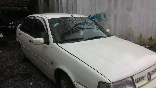 Cần bán xe Fiat Tempra đời 2001, màu trắng