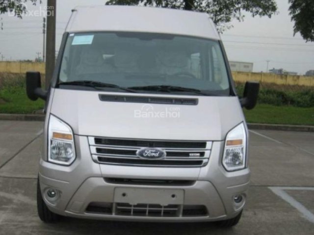 Ford Transit màu bạc - giá 150 triệu - ưu đãi 72 triệu