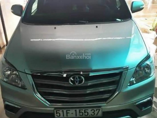 Bán Toyota Innova 2.0G đời 2015, màu bạc số tự động giá cạnh tranh