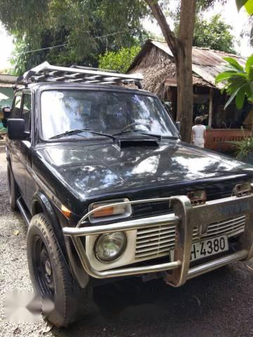 Bán Lada Niva1600 1987, màu đen, xe nhập, 55 triệu