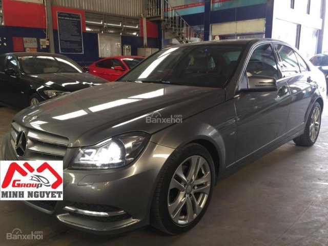 Ô tô Minh Nguyệt bán xe Mercedes C200 Blue Efficiency màu xám bạc, SX 2012, ĐK 06/2013, odo 36.000 km, giá 840tr