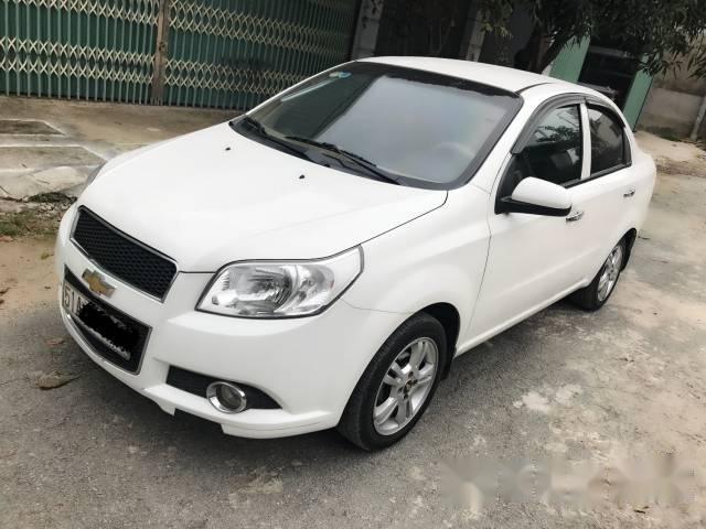 Bán Chevrolet Aveo LTZ 1.5AT đời 2014, màu trắng số tự động, 329tr