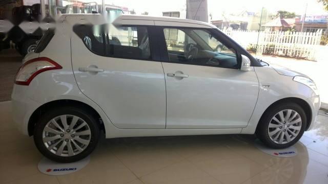 Bán Suzuki Swift 1.4L 4AT 2017, màu trắng 