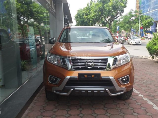 Cần bán xe Nissan Navara EL Premium R đời 2017, màu vàng, nhập khẩu