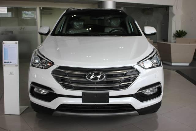 Bán xe Hyundai Santa Fe đời 2017, màu trắng