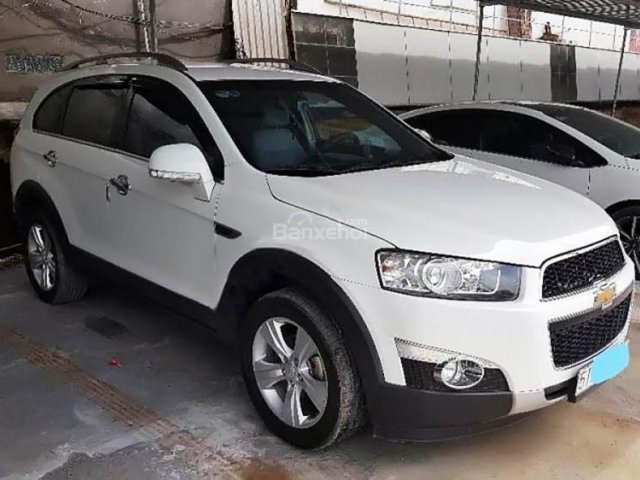 Bán Chevrolet Captiva LTZ 2.4 AT đời 2013, màu trắng xe gia đình, 530tr