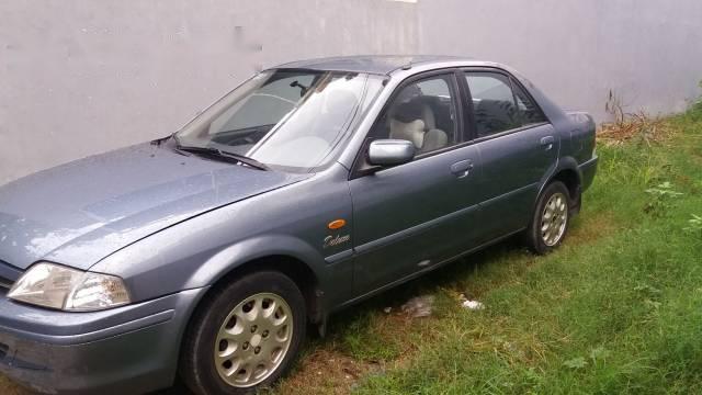 Chính chủ bán Ford Laser đời 2000, màu xám, xe nhập