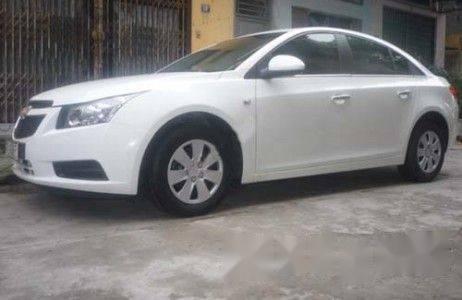 Bán Chevrolet Cruze 2010, màu trắng 