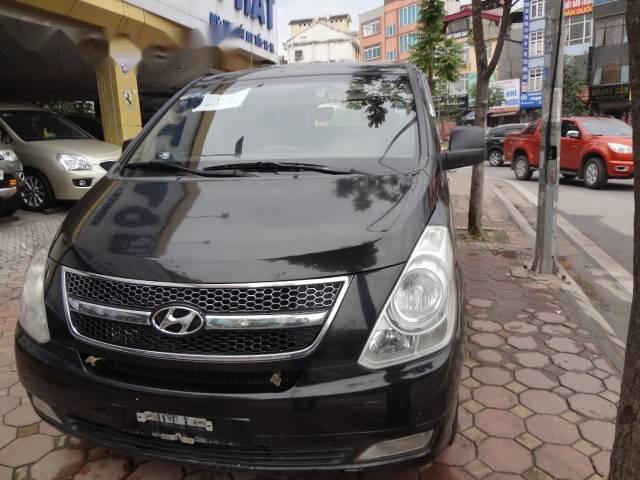 Gia đình bán Hyundai Grand Starex sản xuất 2008, màu đen