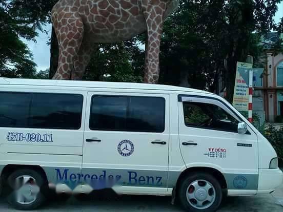 Bán ô tô Mercedes MB đời 2004, màu trắng, 100 triệu