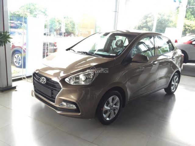 Cần bán Hyundai Grand i10 1.2MT Base 2018, màu nâu, mới 100%, góp 85% xe. ĐT: 0941.46.22.77