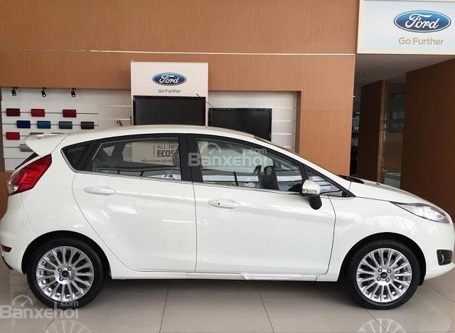 Bán Ford Fiesta 1.5 AT Sport đời 2017, màu trắng giá cạnh tranh