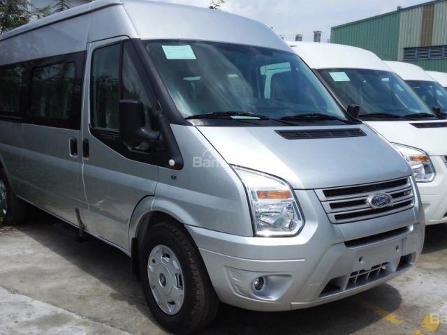 Cần bán xe Ford Transit SVP đời 2017, giá giảm cạnh tranh nhất hiện nay