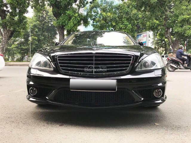 Cần bán Mercedes S63 AMG sản xuất 2008, màu đen, nhập khẩu