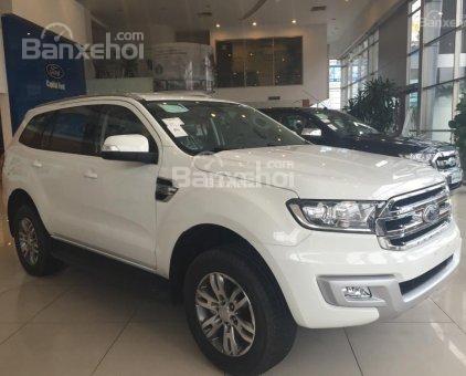 Bán xe Ford Everest 3.2L 4x4 AT Titanium Plus đời 2017, giá tốt nhất hiện nay