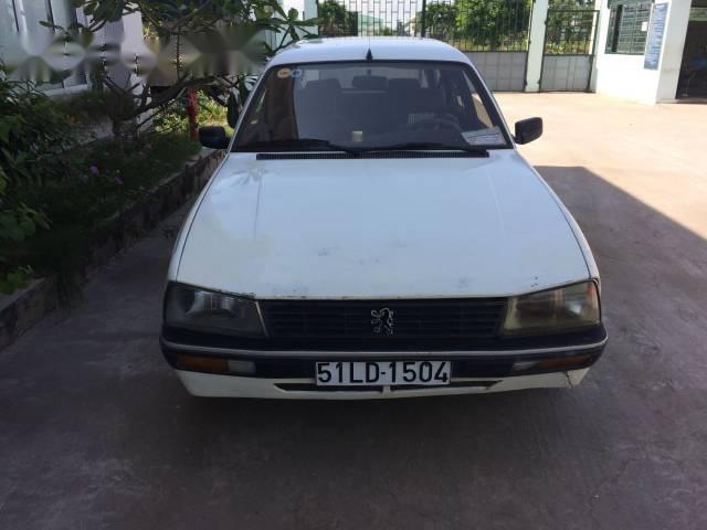 Cần bán gấp Peugeot 505 sản xuất 1990, màu trắng, nhập khẩu nguyên chiếc