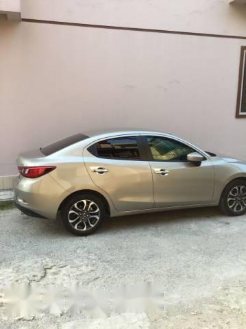 Cần bán gấp Mazda 2 2016, 530tr