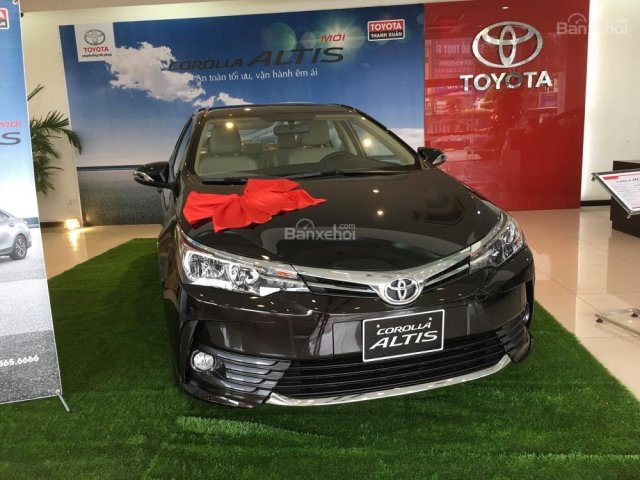 Bán ô tô Toyota Corolla altis 1.8E CVT đời 2017, giá tốt, đủ màu giao ngay, hỗ trợ trả góp 85%