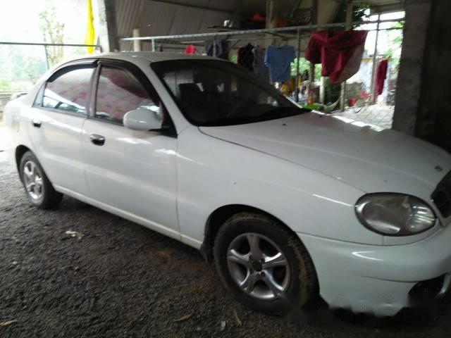 Cần bán lại xe Daewoo Lanos 2002, màu trắng