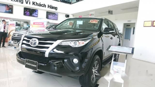 Bán ô tô Toyota Fortuner 2.4G đời 2017, màu đen