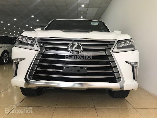 Bán ô tô Lexus LX 570 đời 2017 nhập khẩu Trung Đông trắng nội thất nâu da bò, LH: Mr Đình 0904927272