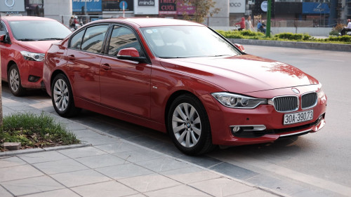 Cần bán lại xe BMW 3 Series 328i đời 2012, màu đỏ xe gia đình