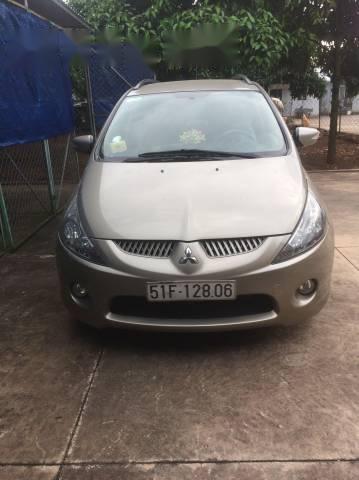 Bán Mitsubishi Grandis đời 2007, màu vàng cát