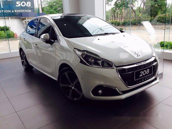 Bán xe Peugeot 208 Facelift đời 2015, màu trắng, xe nhập