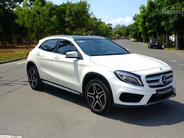 Bán xe Mercedes GLA 250 4Matic năm 2014, màu trắng, nhập Đức, bảo hành hãng 1 năm, lý lịch rõ ràng