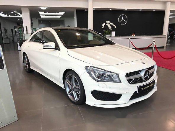 Cần bán xe Mercedes CLA250 sản xuất 2017, xe nhập