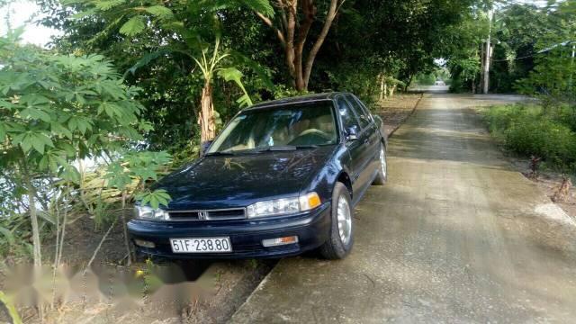 Gia đình bán Honda Accord đời 1994, màu xanh