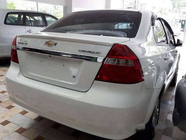 Cần bán Chevrolet Aveo đời 2016, màu trắng, giá 345tr