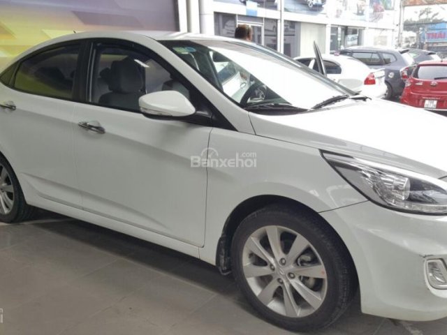 Bán Hyundai Accent Blue sedan 1.4MT số sàn, nhập Hàn Quốc 2015, biển SG