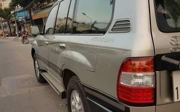 Xe Toyota Land Cruiser MT đời 2007, nhập khẩu nguyên chiếc, giá chỉ 820 triệu