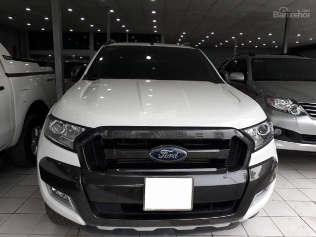 Cần bán xe Ford Ranger Wildtrak 3.2 2017, màu trắng