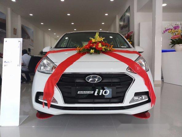 Bán xe Hyundai Grand i10 1.2 AT đời 2017, màu trắng