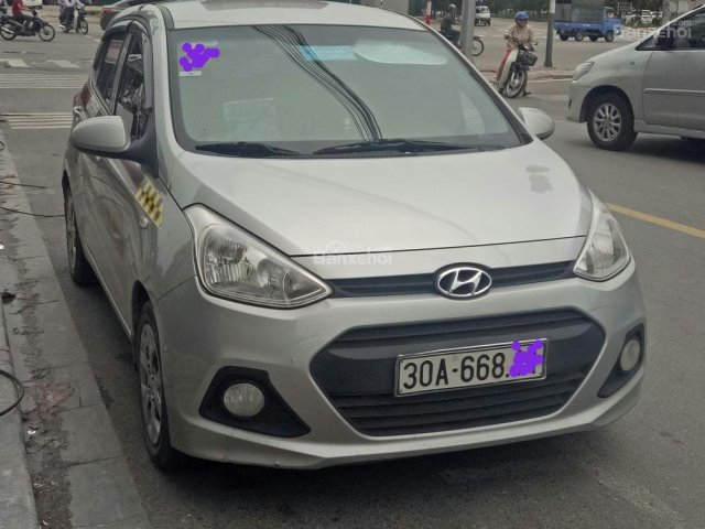 Cần bán xe Hyundai i10 đời 2015, màu bạc, nhập khẩu còn mới, 310tr