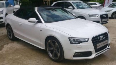 Cần bán gấp Audi A5 sản xuất 2012, màu trắng, nhập khẩu nguyên chiếc