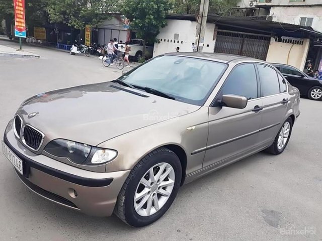 Cần bán BMW 3 Series 318i đời 2005 số tự động, 279tr