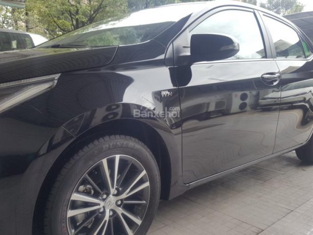 Bán Toyota Corolla Altis 2.0V CVT-i đời 2018, màu đen, tuyệt phẩm của đam mê