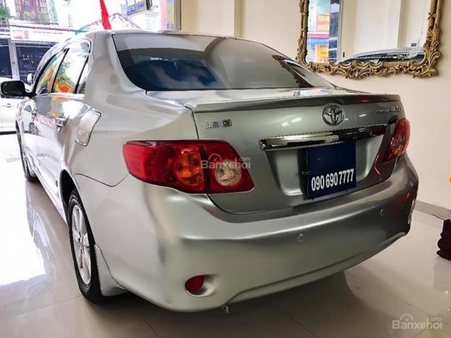 Bán Toyota Corolla năm 2010, màu bạc số tự động