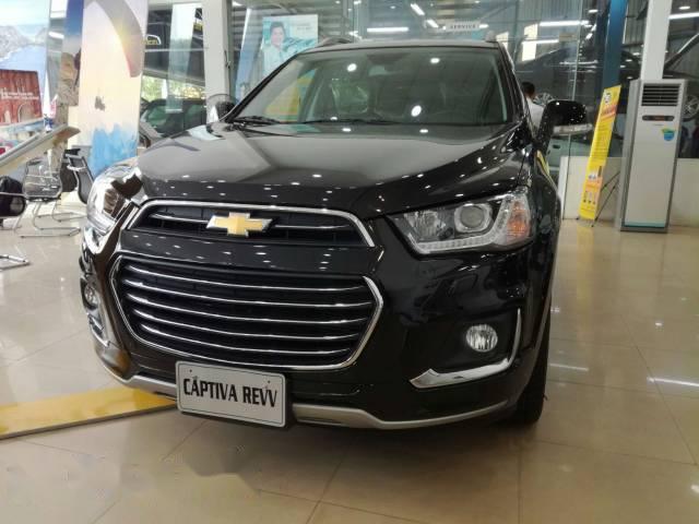 Cần bán xe Chevrolet Captiva Revv đời 2017, màu đen