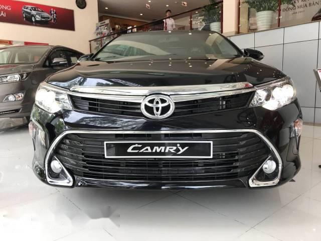 Bán Toyota Camry 2.5G đời 2017, màu đen