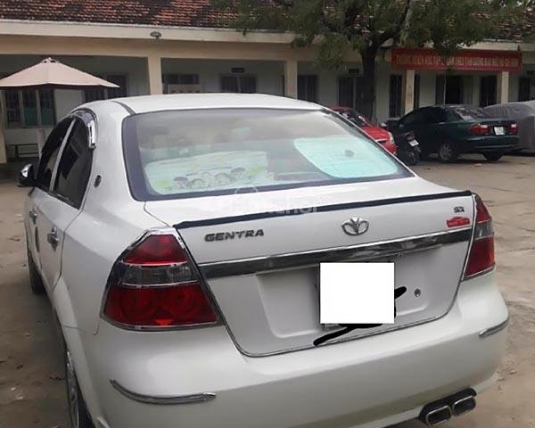 Cần bán lại xe Daewoo Gentra đời 2009, màu trắng, giá tốt